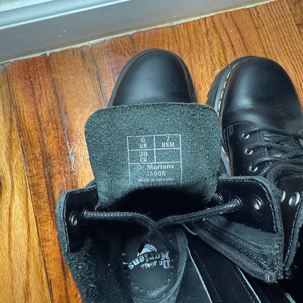 Dr Marten Jadon Platform Boot - Picture 4 of 4